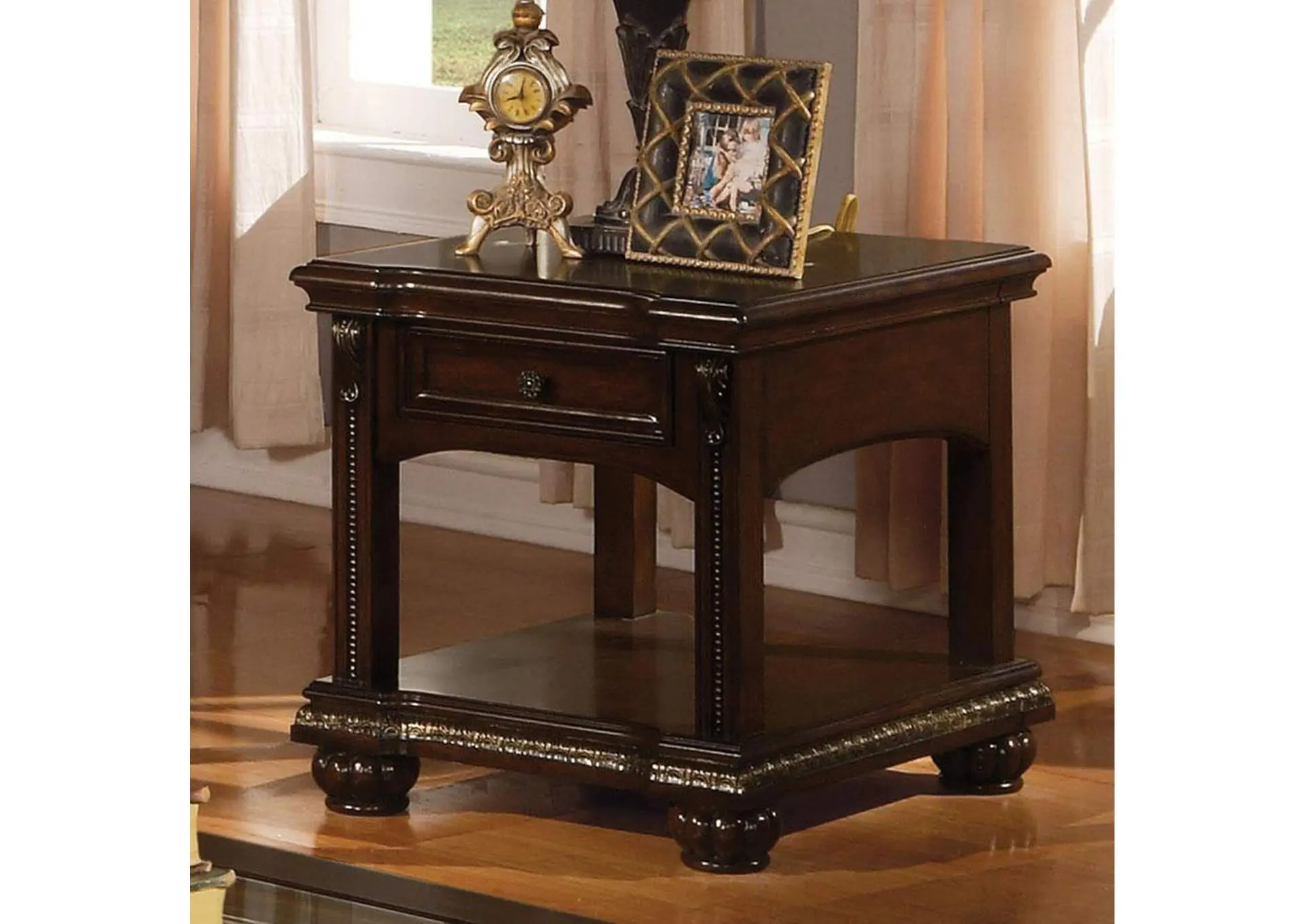 Anondale End Table