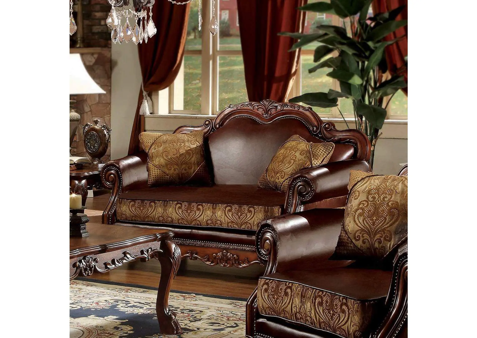 Dresden Loveseat with 2 Pillows