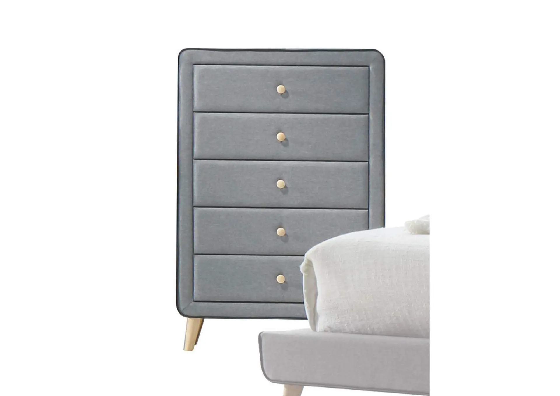 Valda Chest