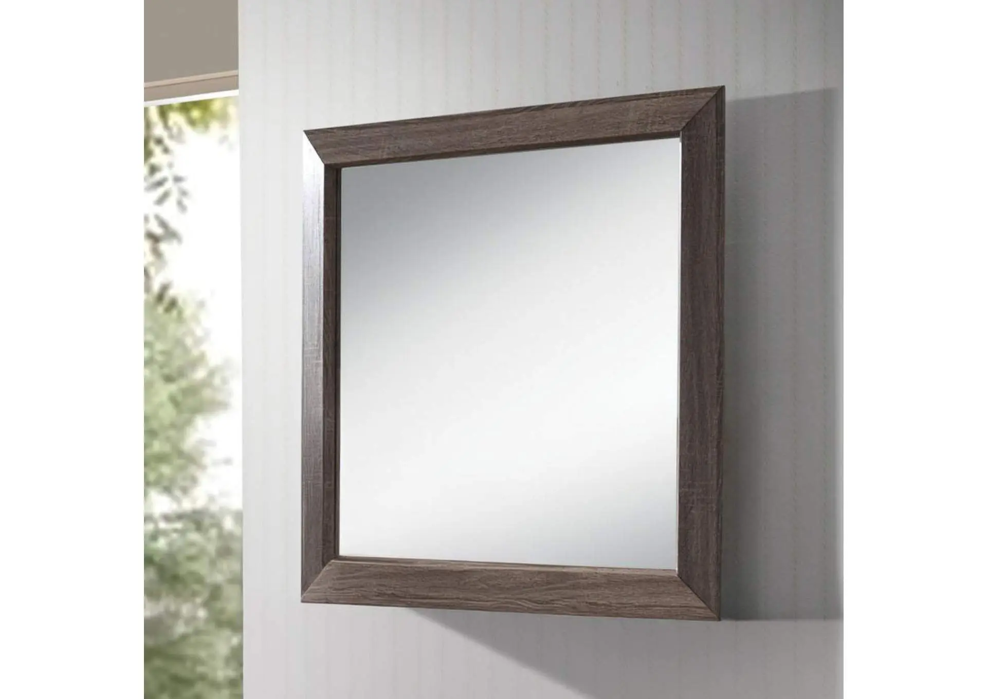 Lyndon Mirror