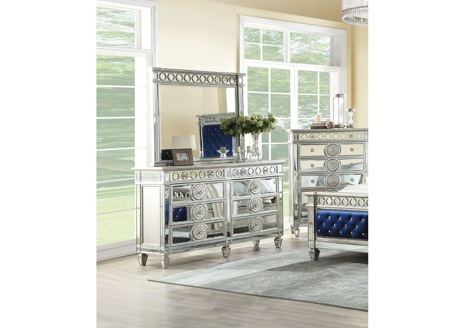 Varian Dresser