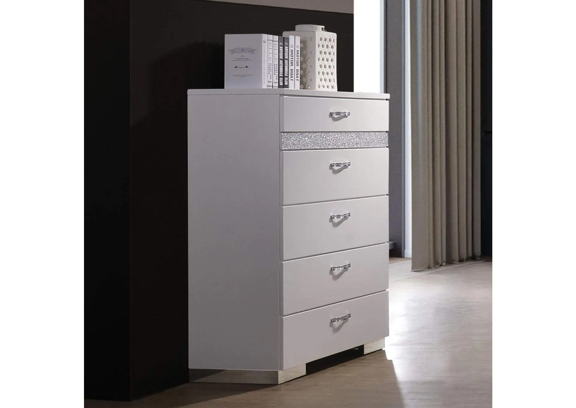 Naima Ii Chest