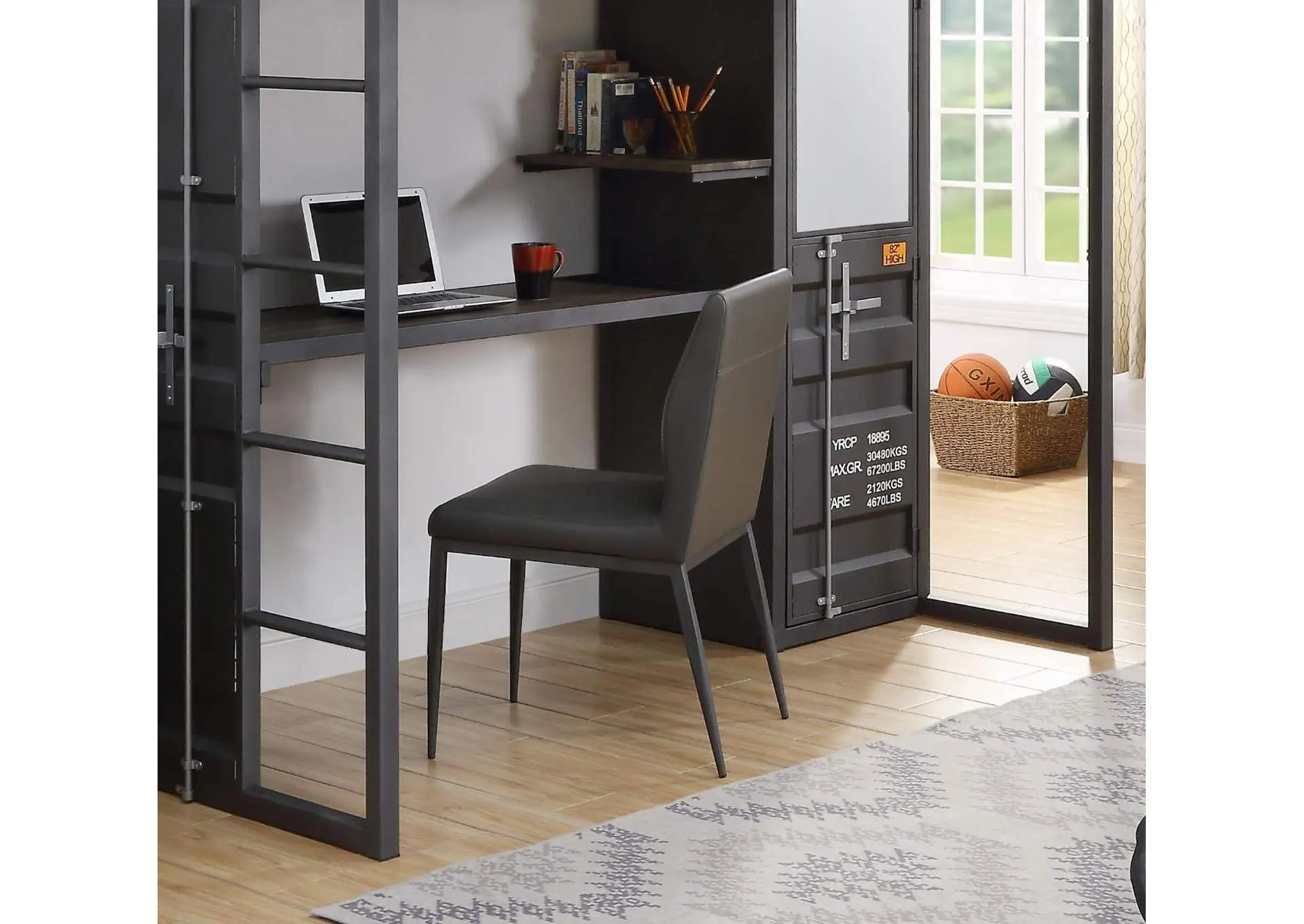 Cargo Chair
