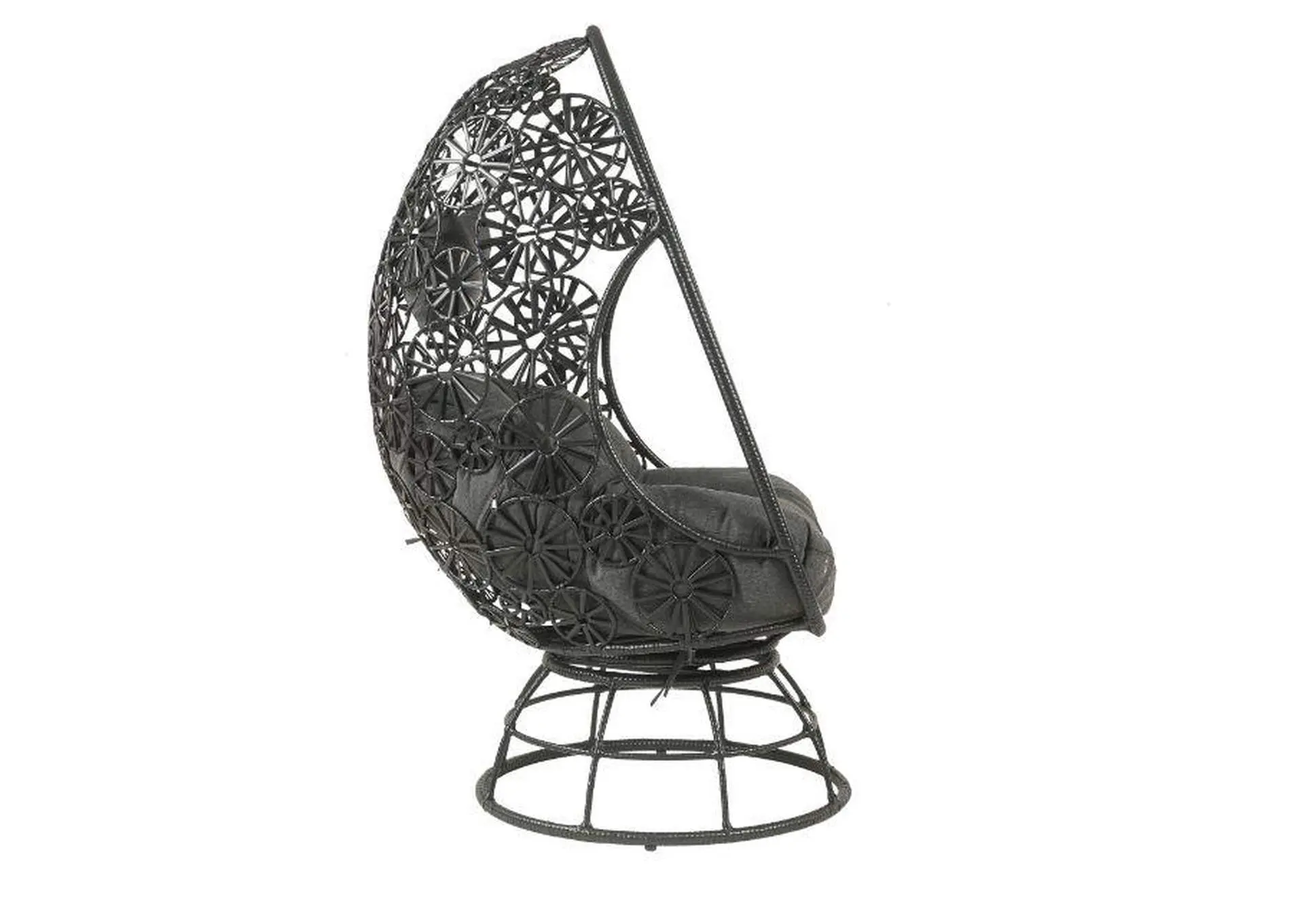 Hikre Patio Lounge Chair and Side Table