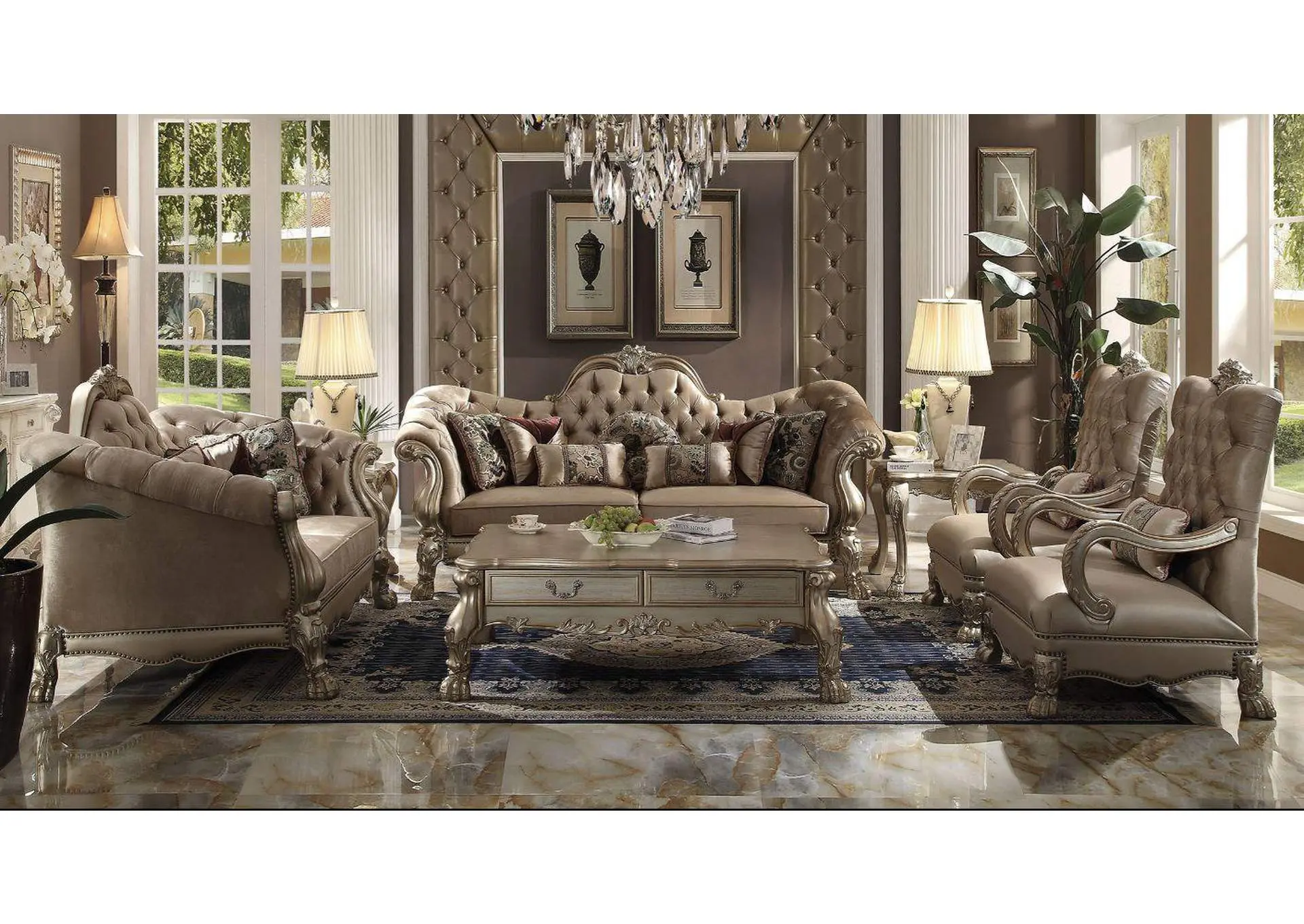 Dresden Sofa with 7 Pillows