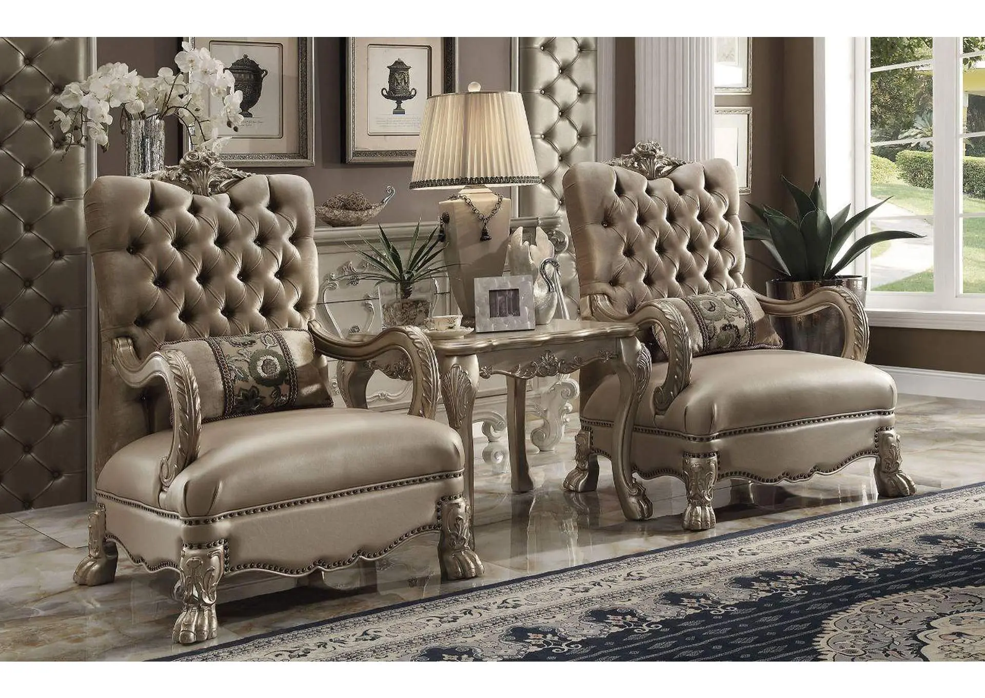 Dresden Chair with Pillow
