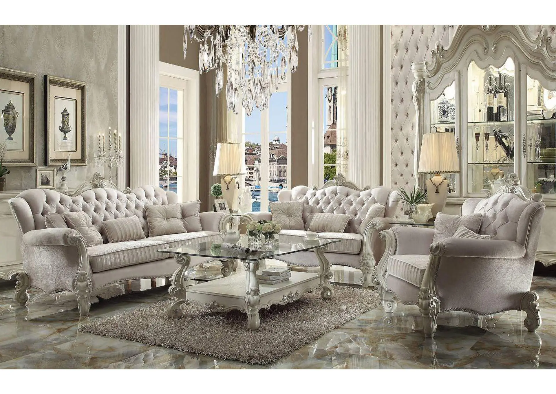 Versailles Sofa with 5 Pillows