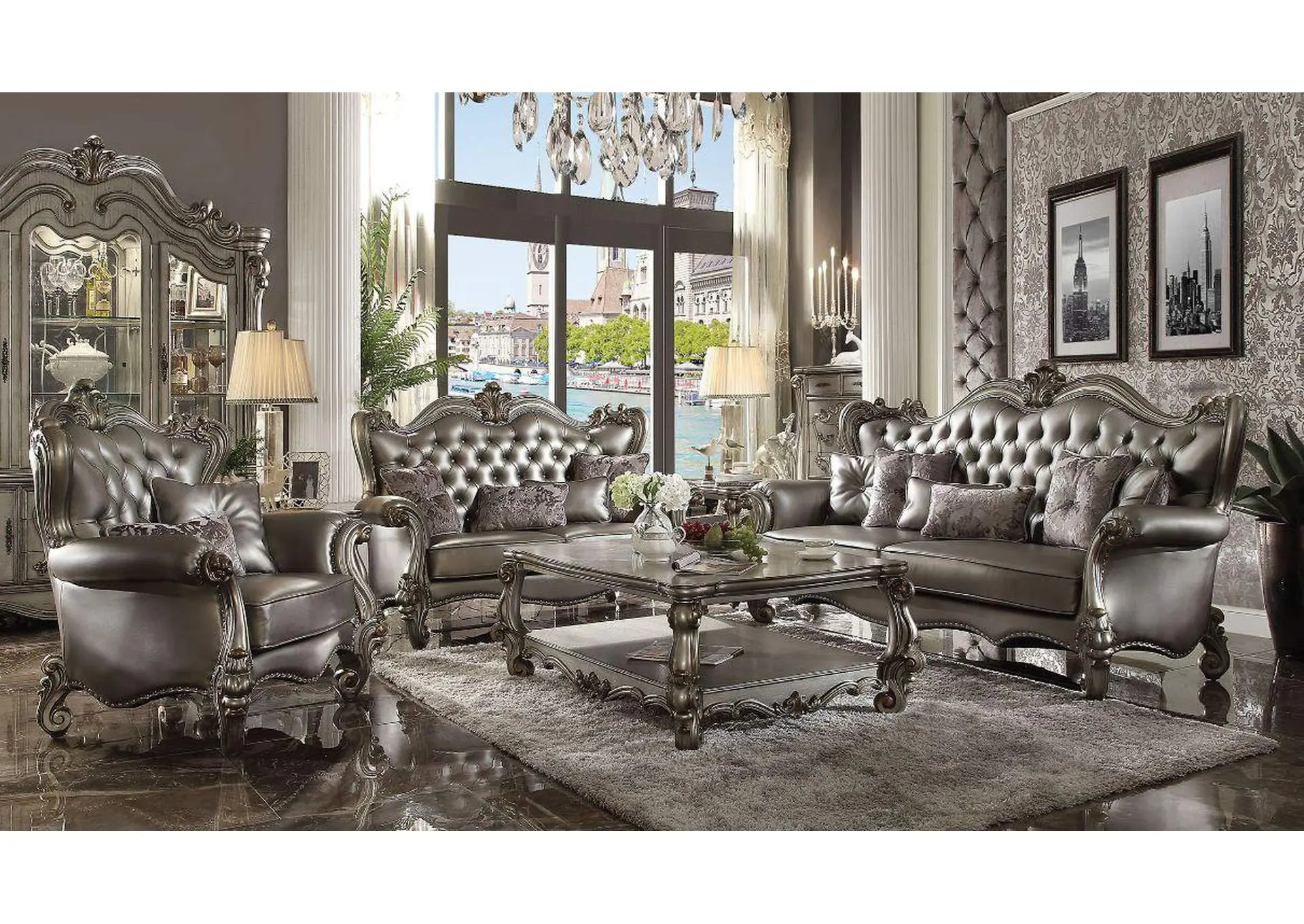 Versailles Sofa with 6 Pillows