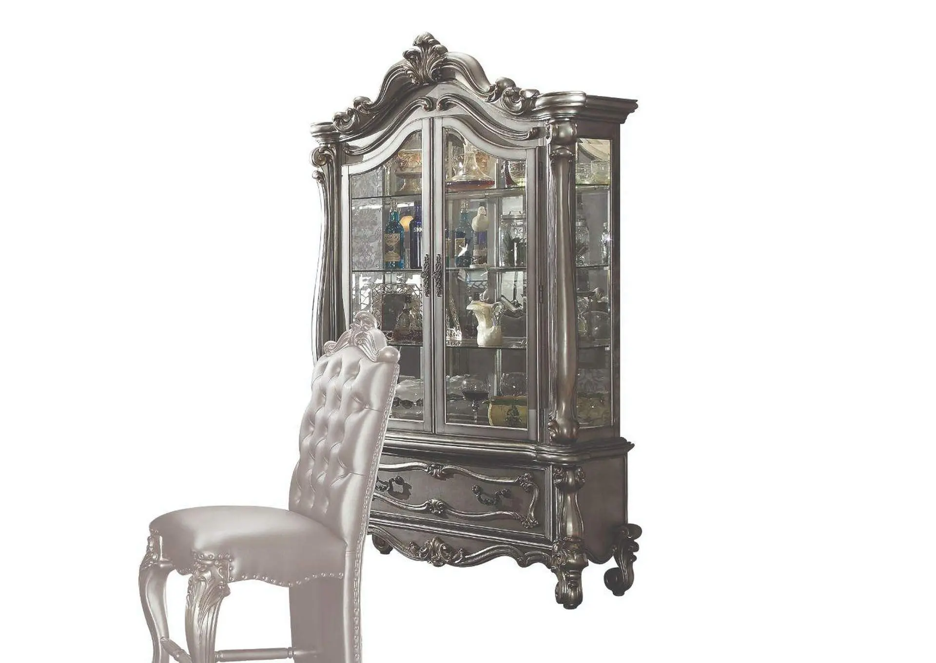 Versailles Curio