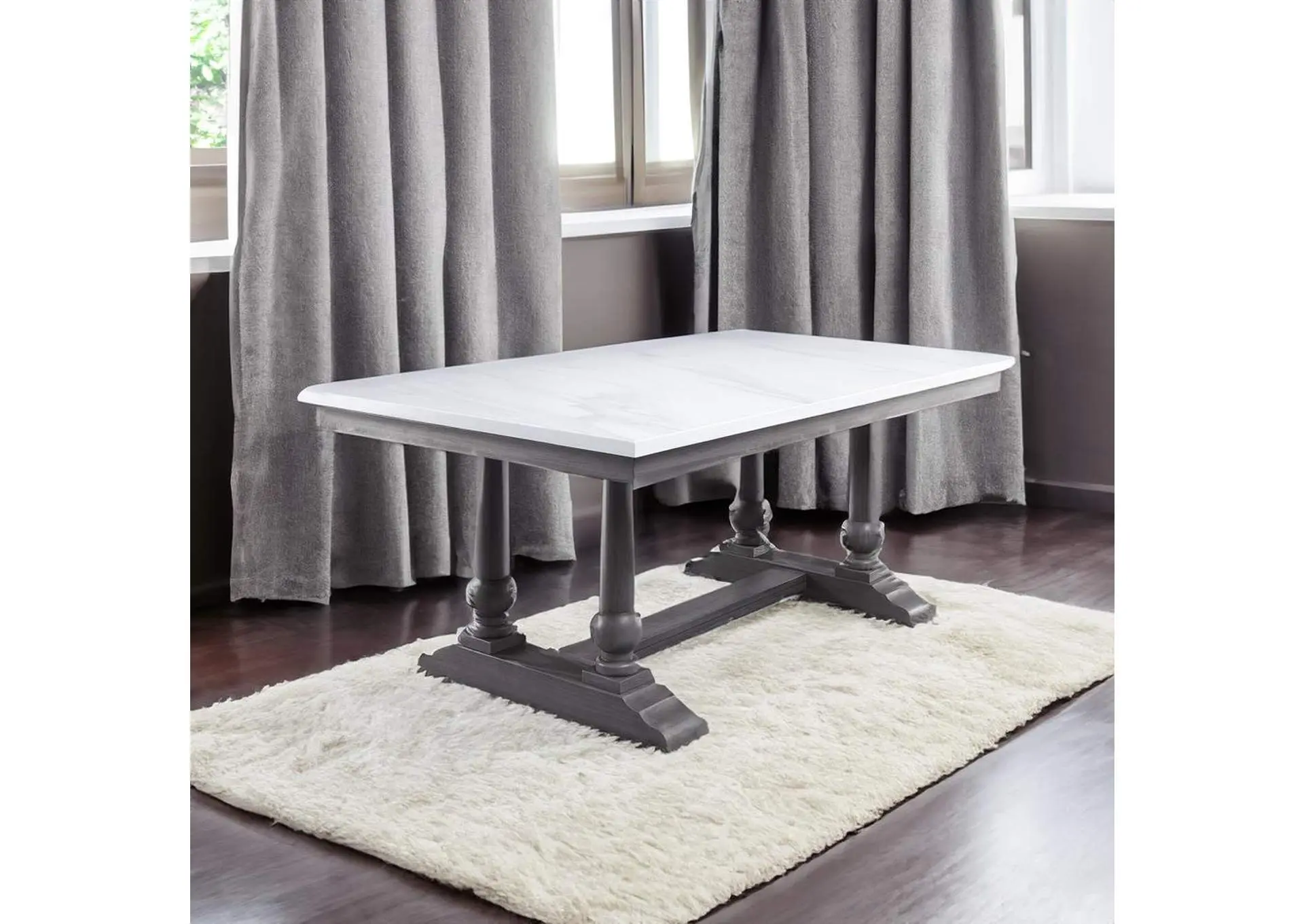 Yabeina Dining Table