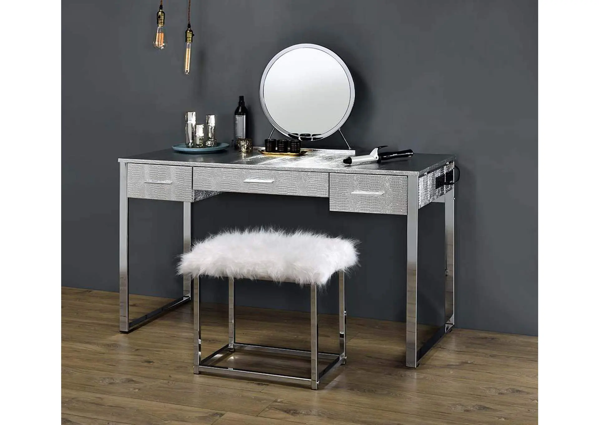 Myles Vanity Set with USB