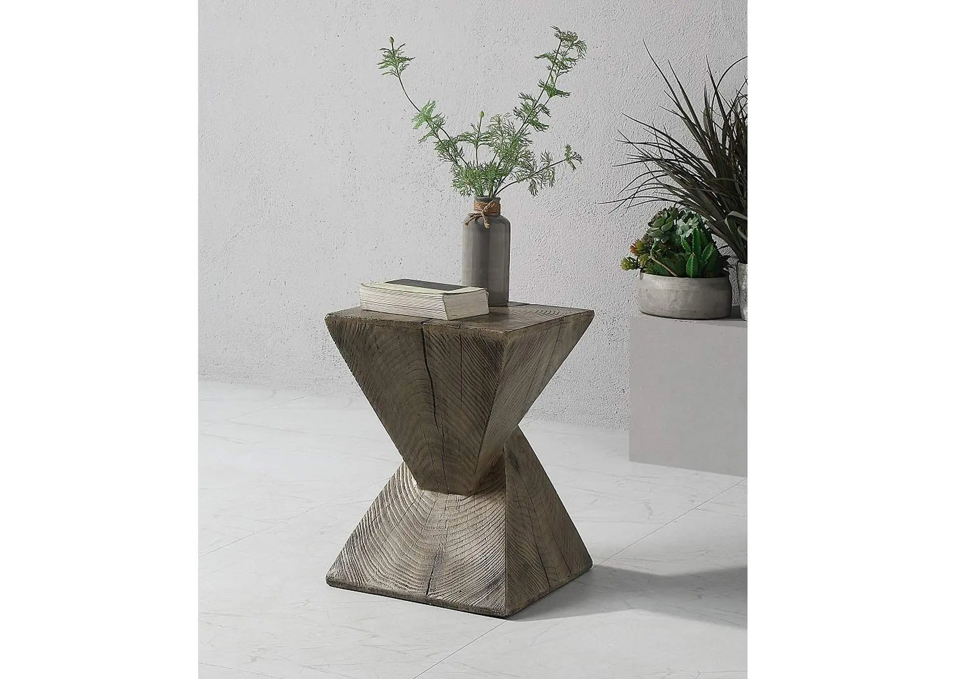 Zahi Accent Table