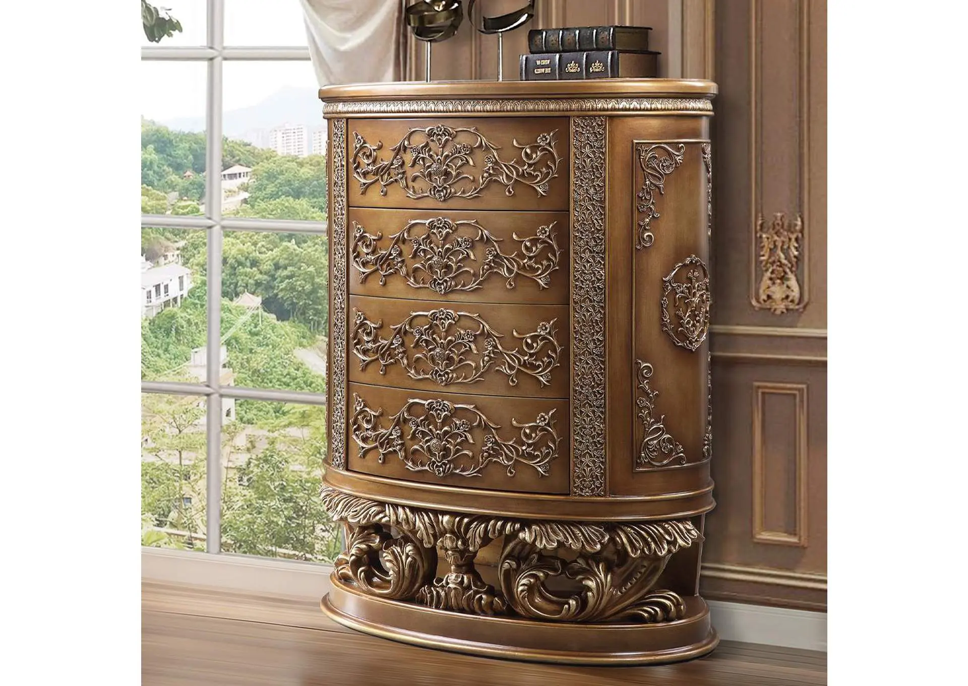 Constantine Chest