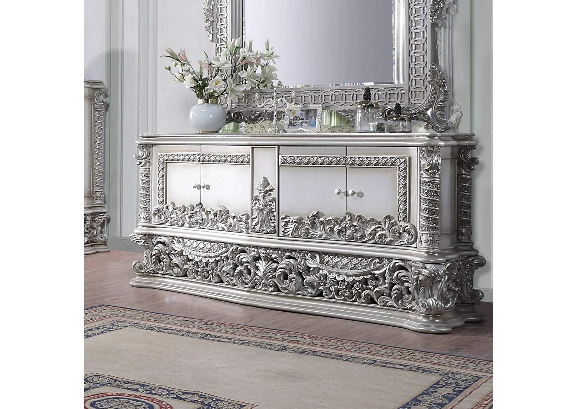 Valkyrie Dresser
