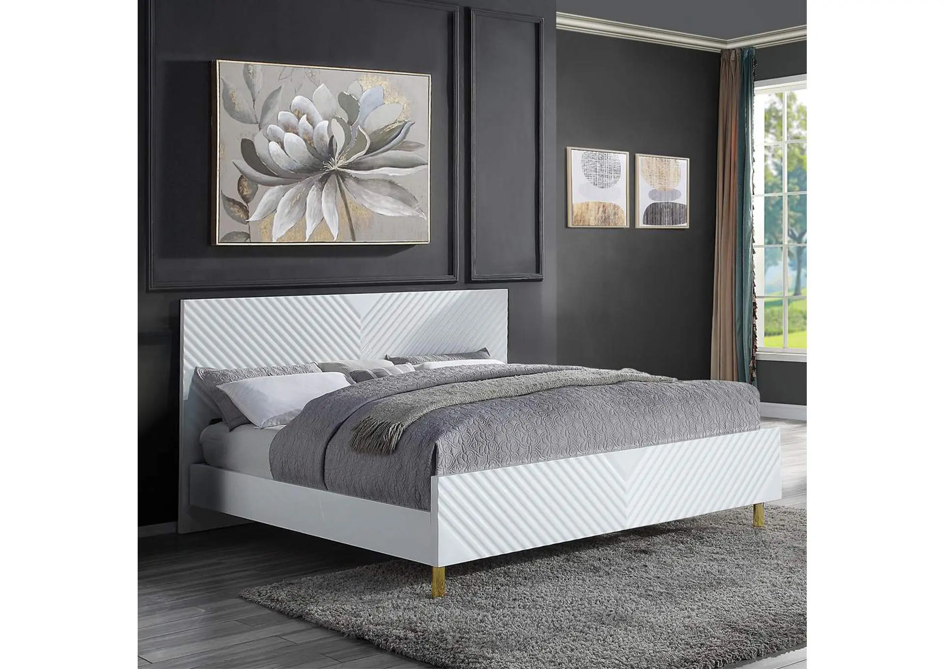 Gaines Queen Bed