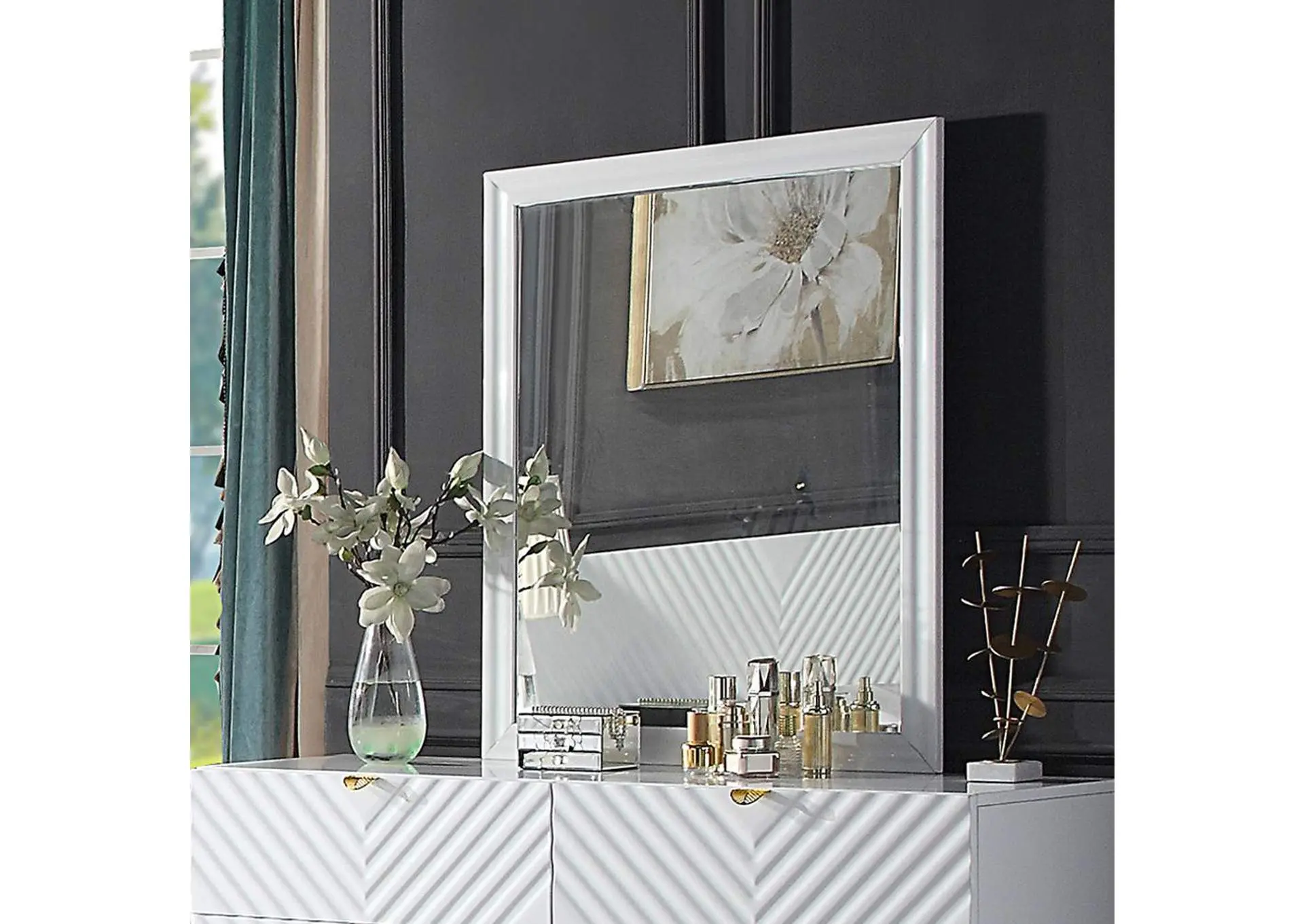 Gaines Mirror