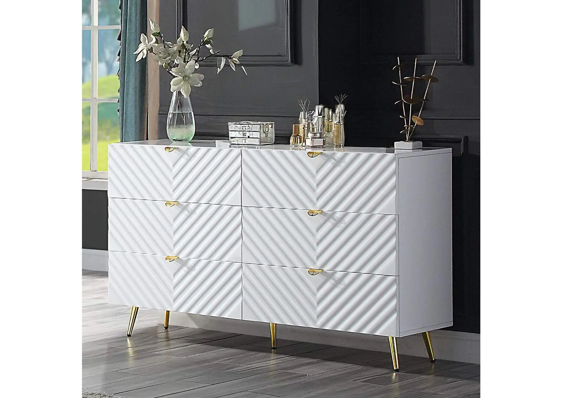 Gaines Dresser