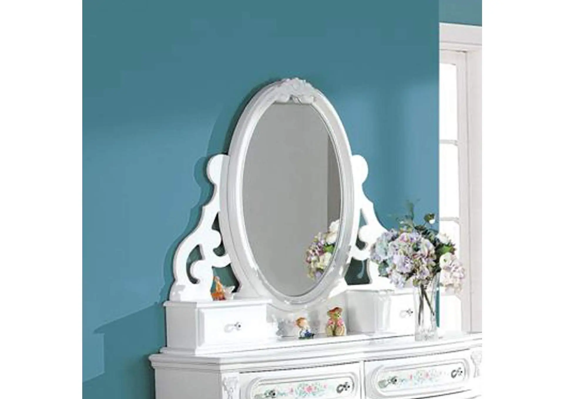 Flora Mirror with Jewlery