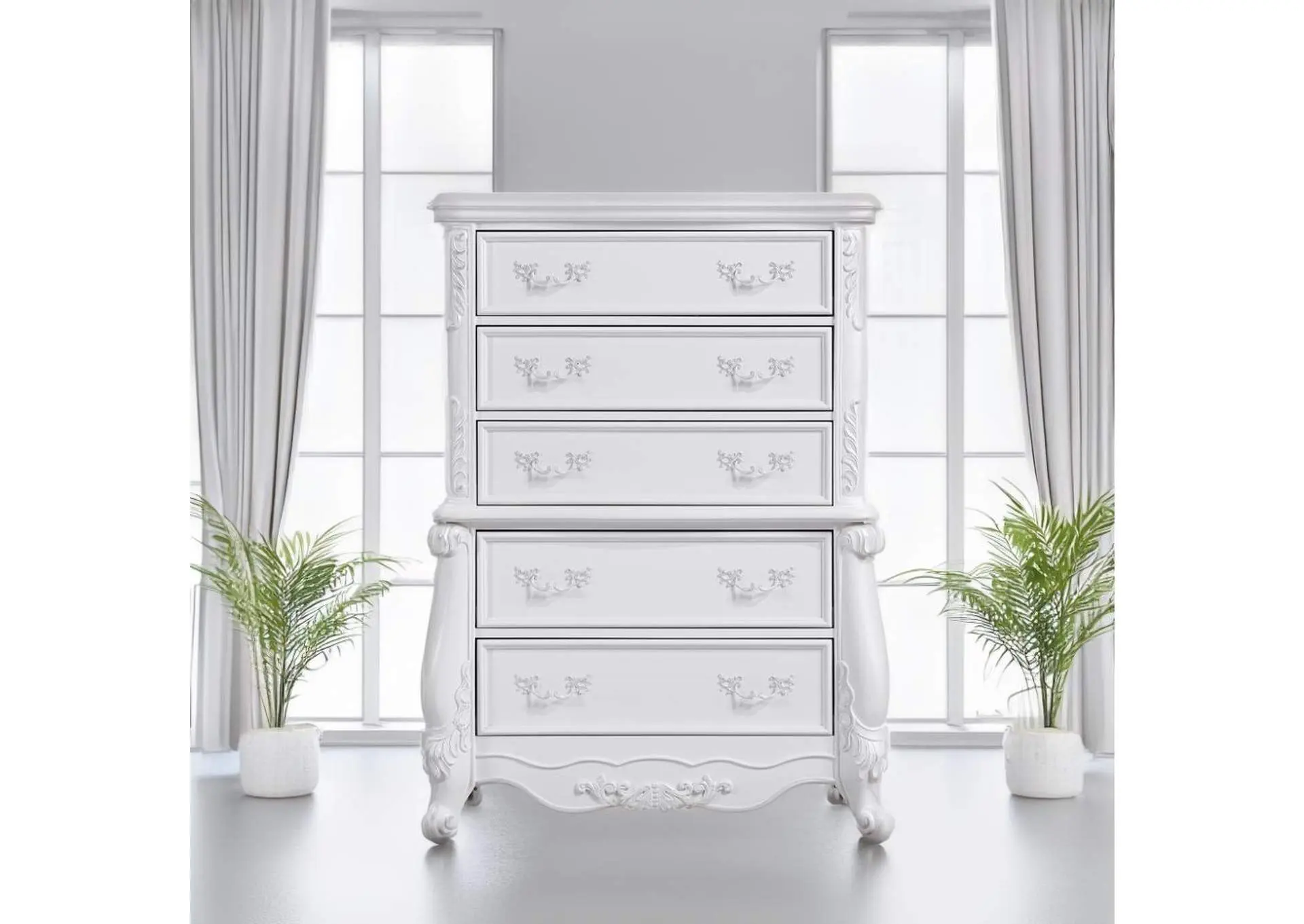 Latisha Chest