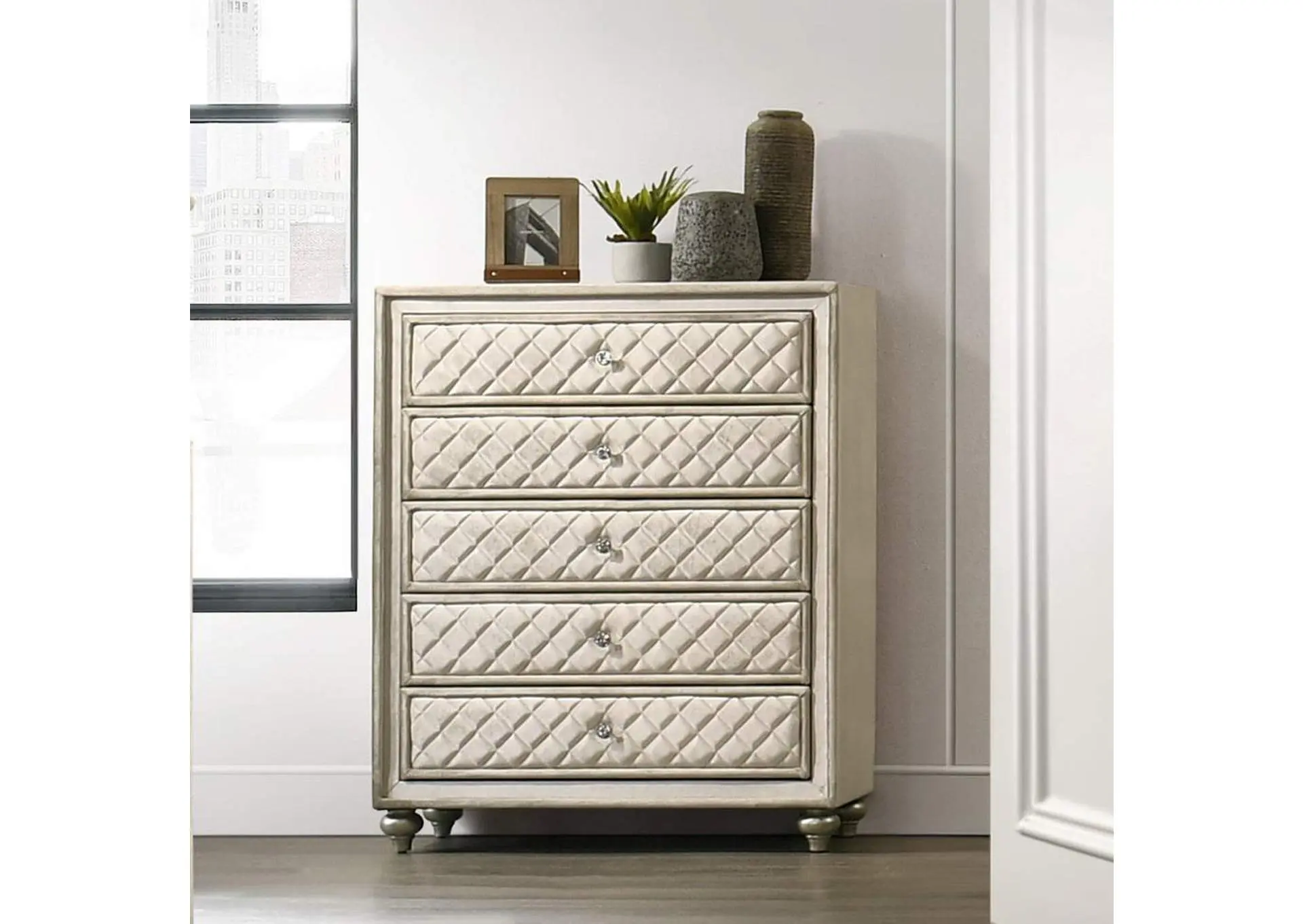 Lucienne Chest