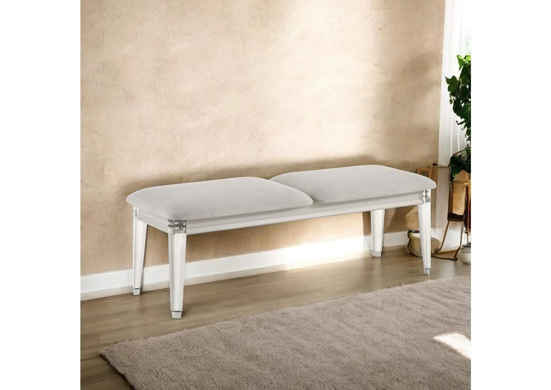 Laveda Bench