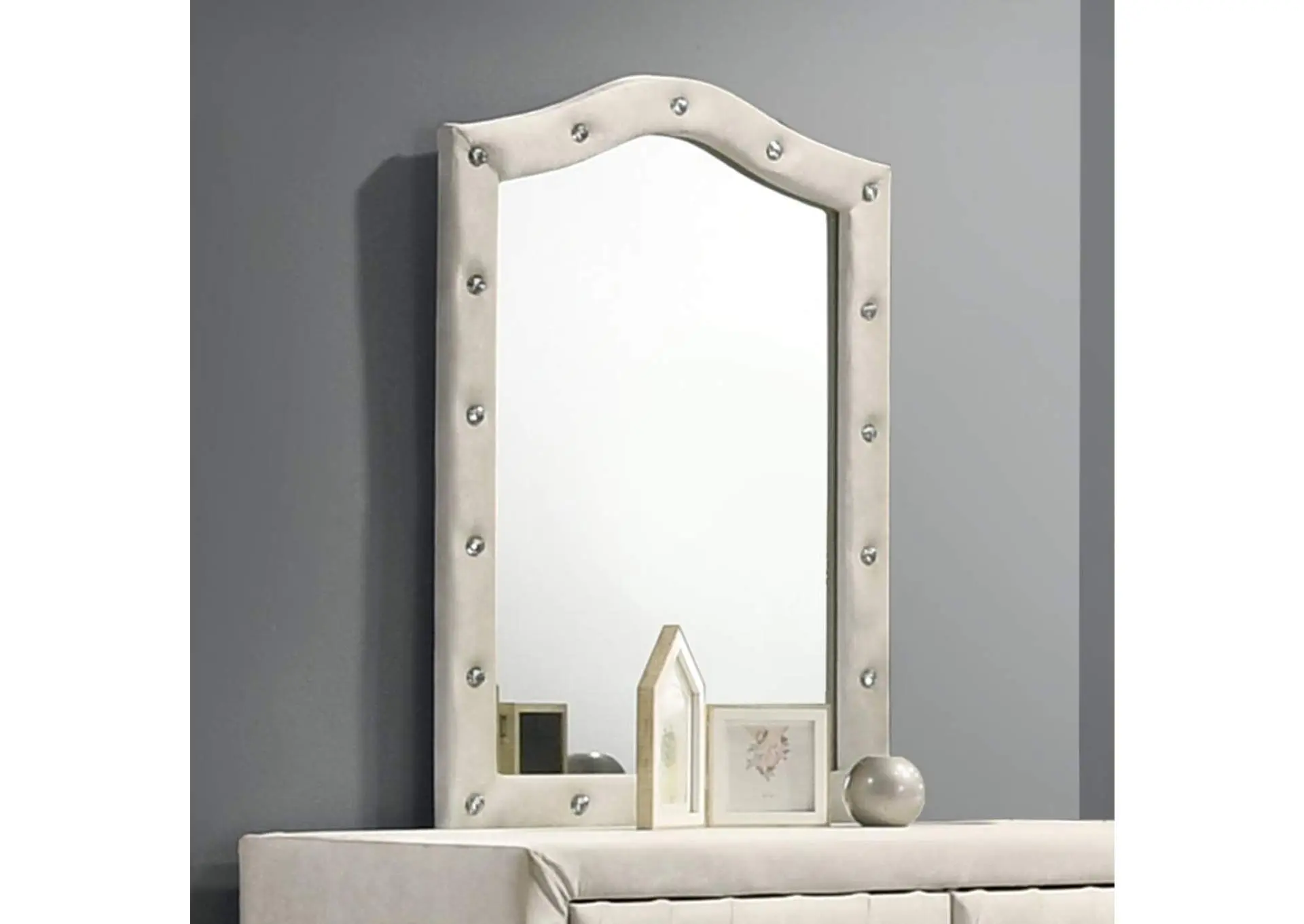 Reggie Mirror