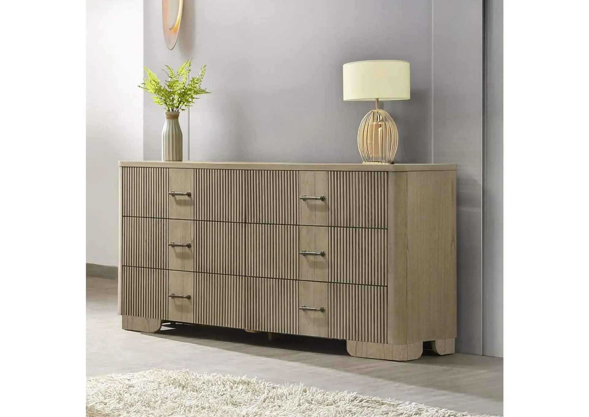 Lakkari Dresser