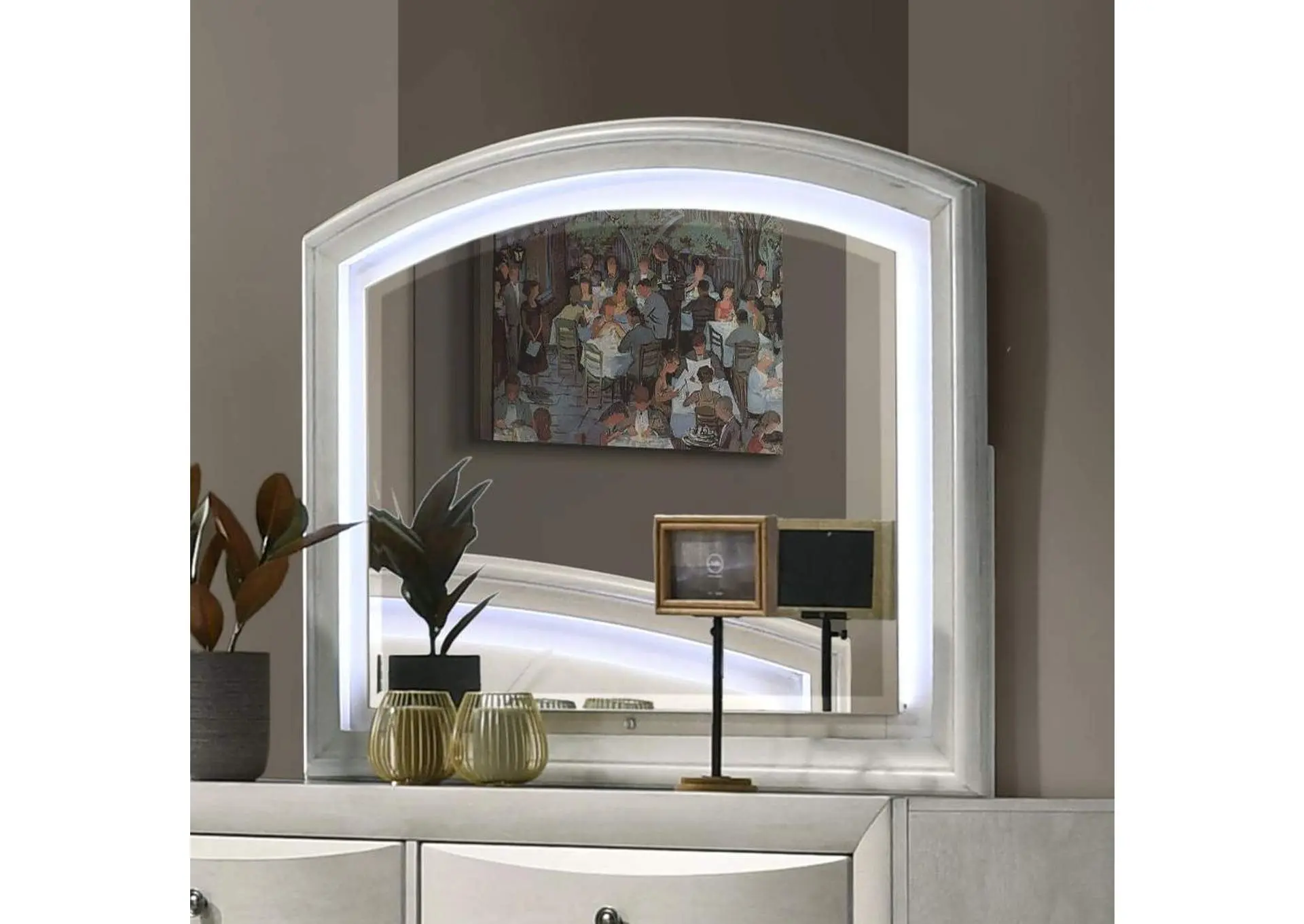 Ramondi Mirror