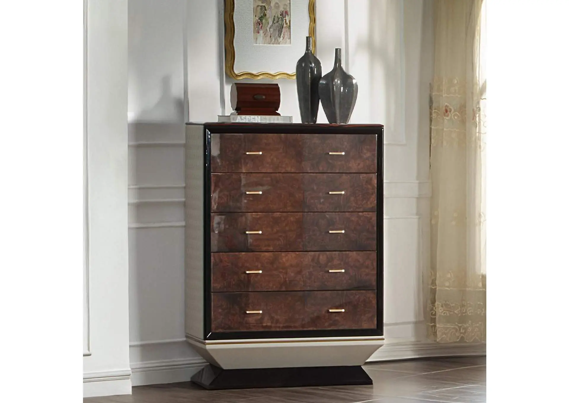 Jamonica Chest