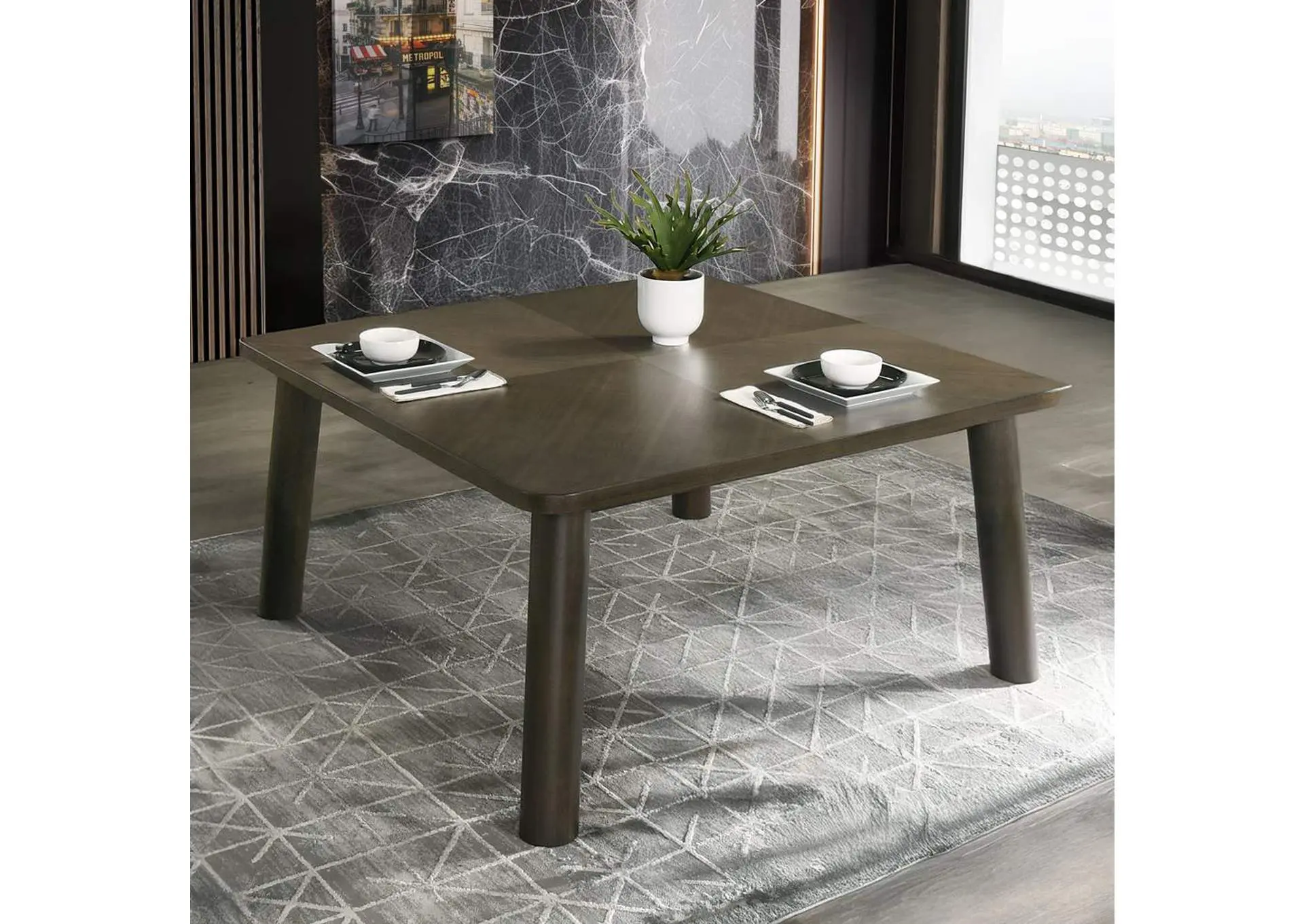 Mallin Dining Table