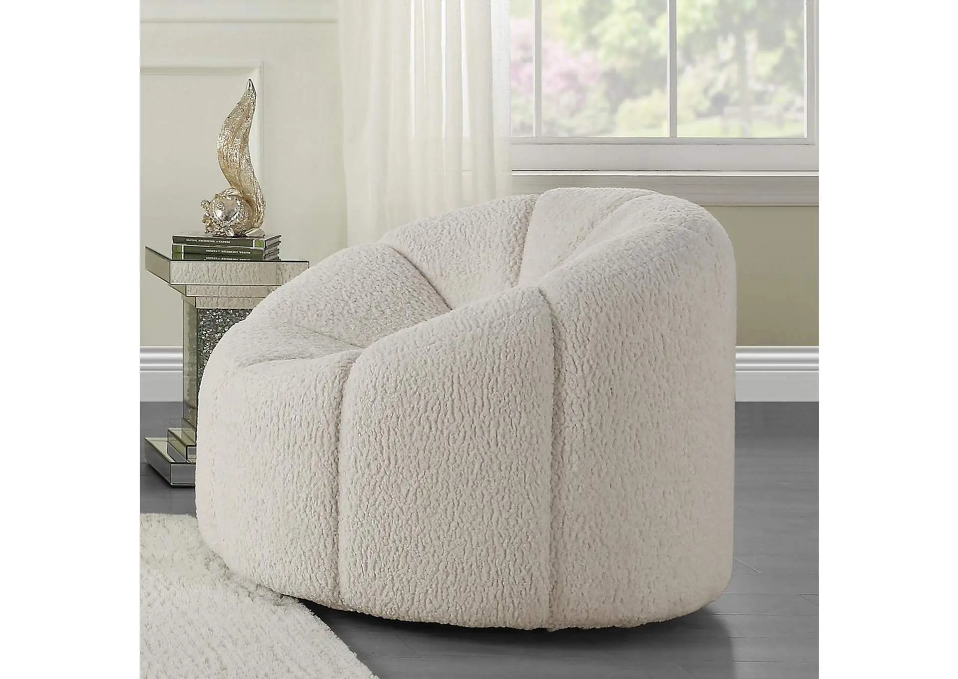 Osmash Chair with Swivel