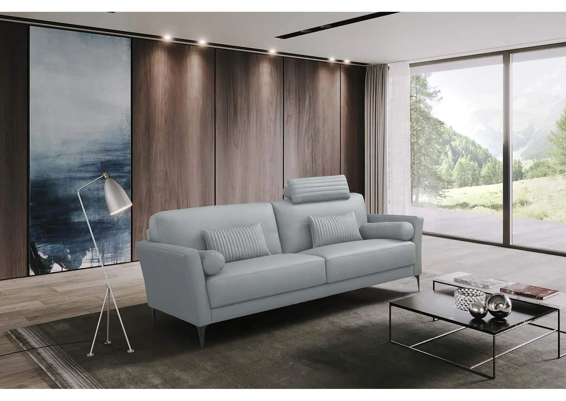 Tussio Sofa with 5 Pillows