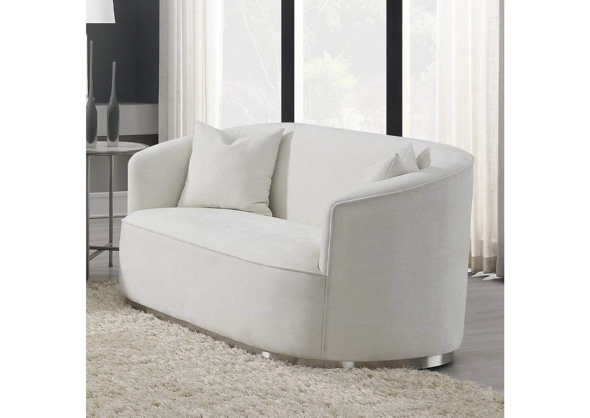 Odette Loveseat with 2 Pillows