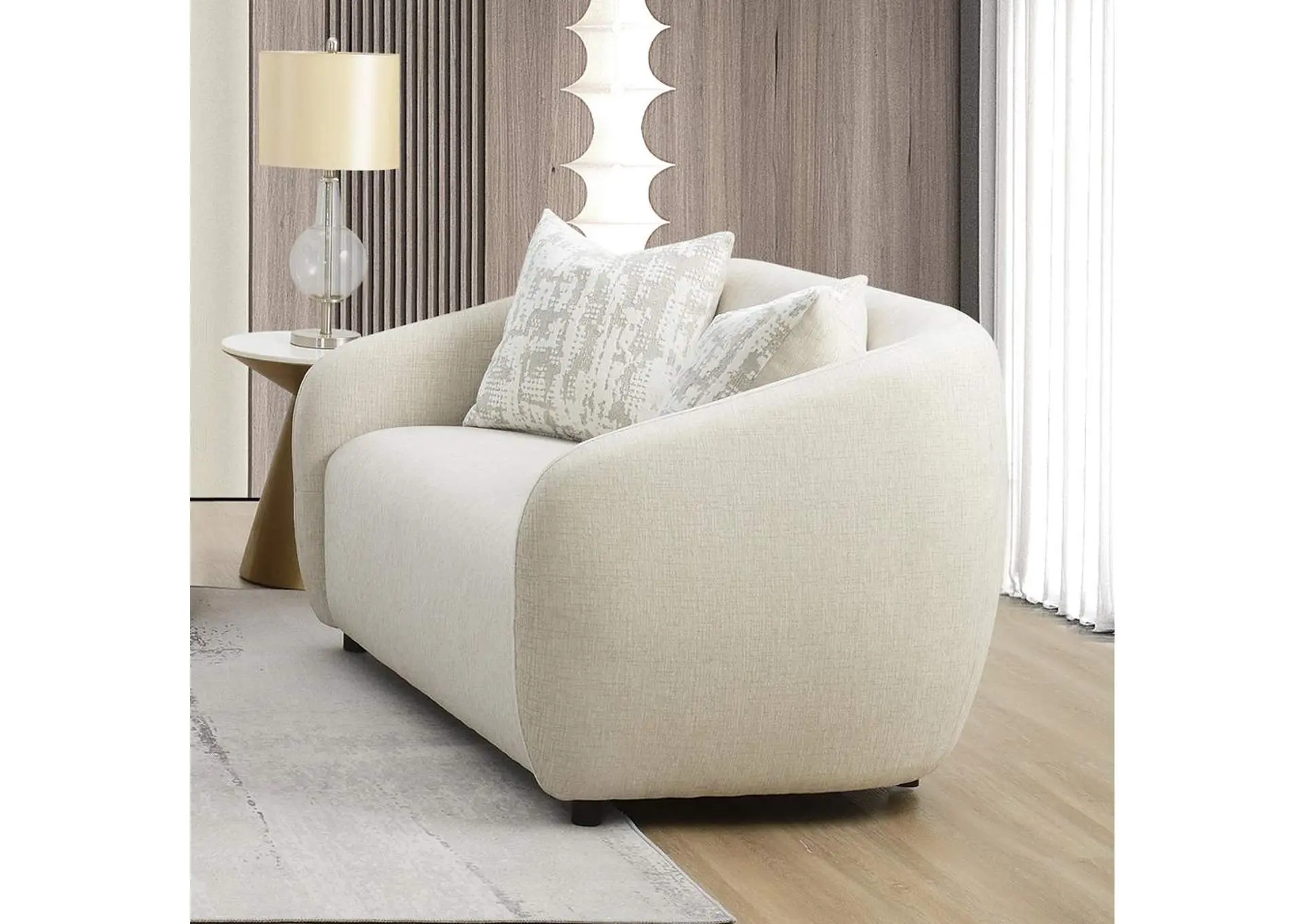 Etienne Loveseat with 2 Pillows