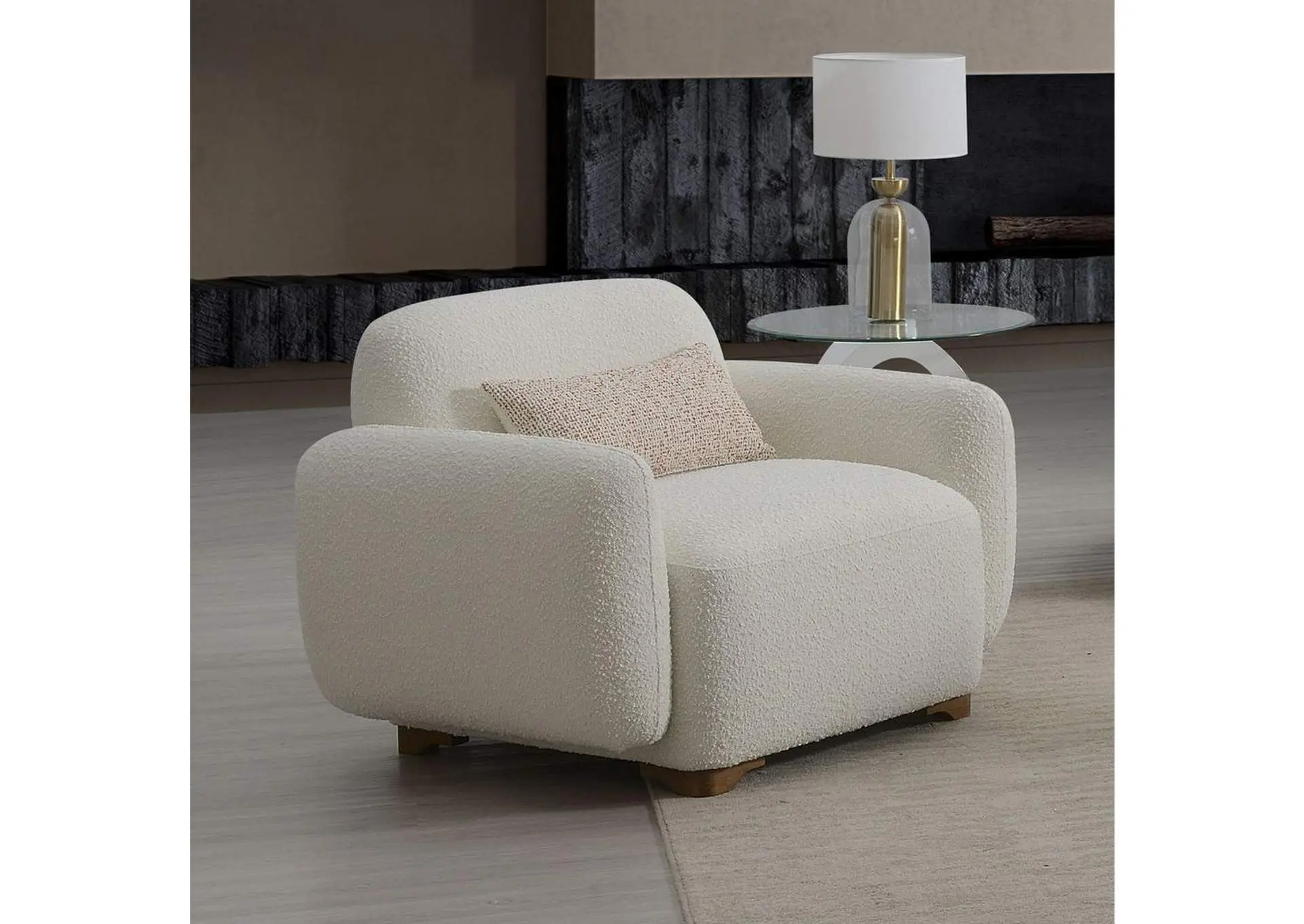 Darius Chair with Pillow