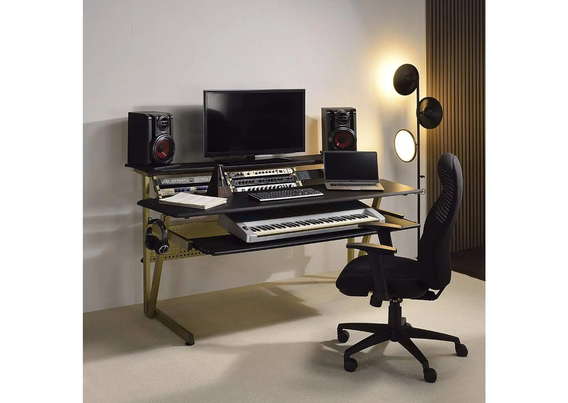 Saida Music Desk