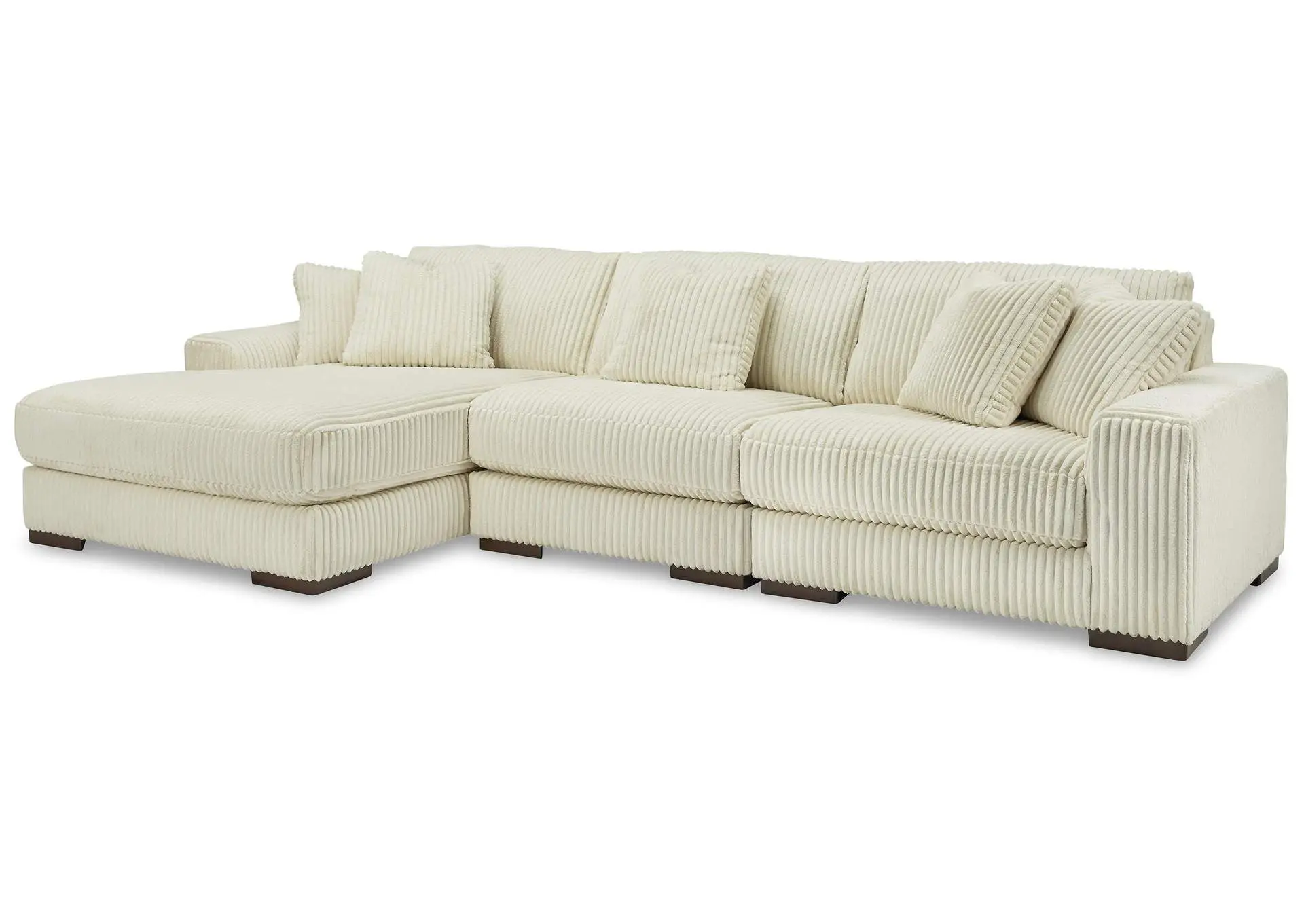 Lindyn 3-Piece Sectional with Chaise