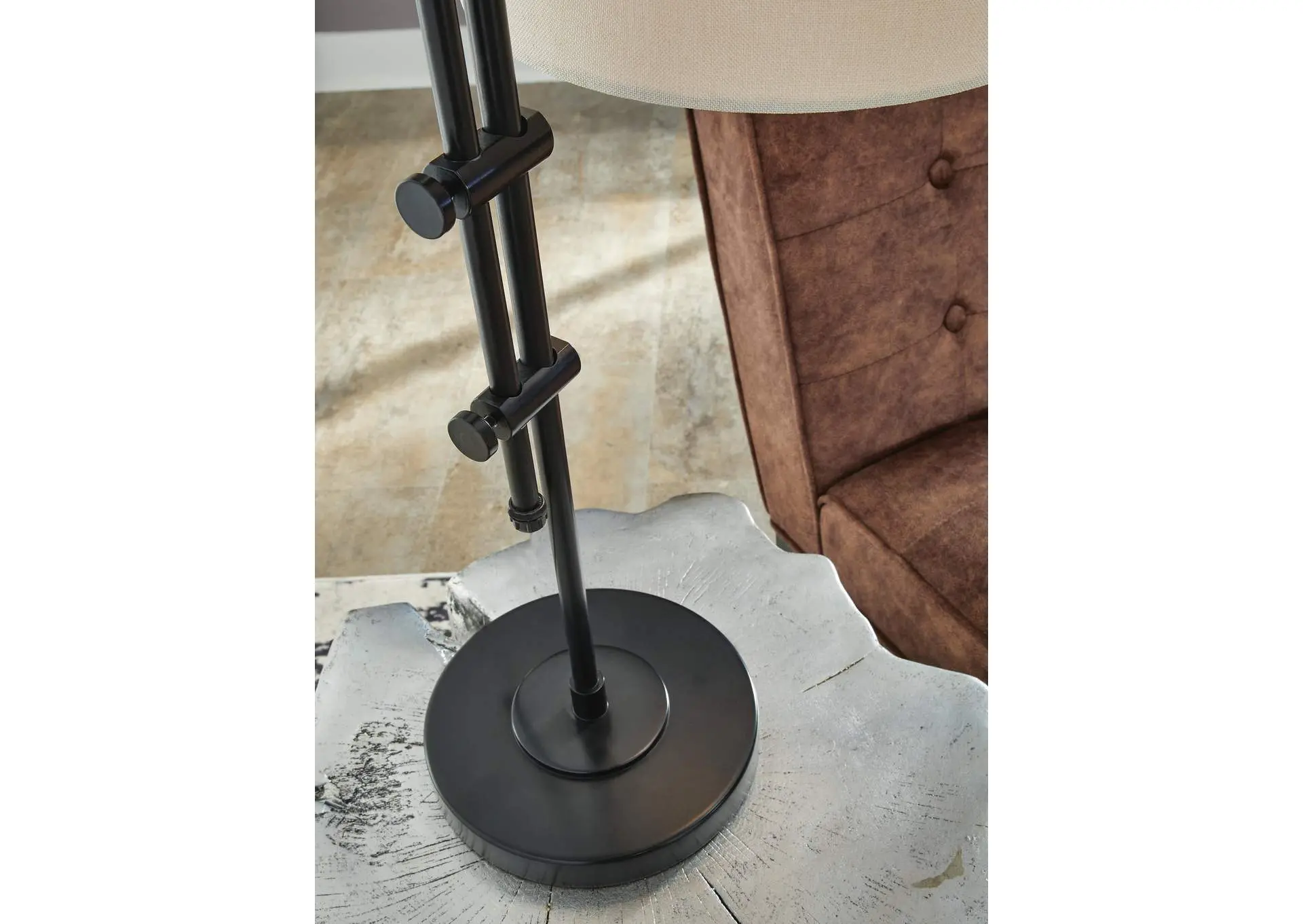 Baronvale Accent Lamp — view 3