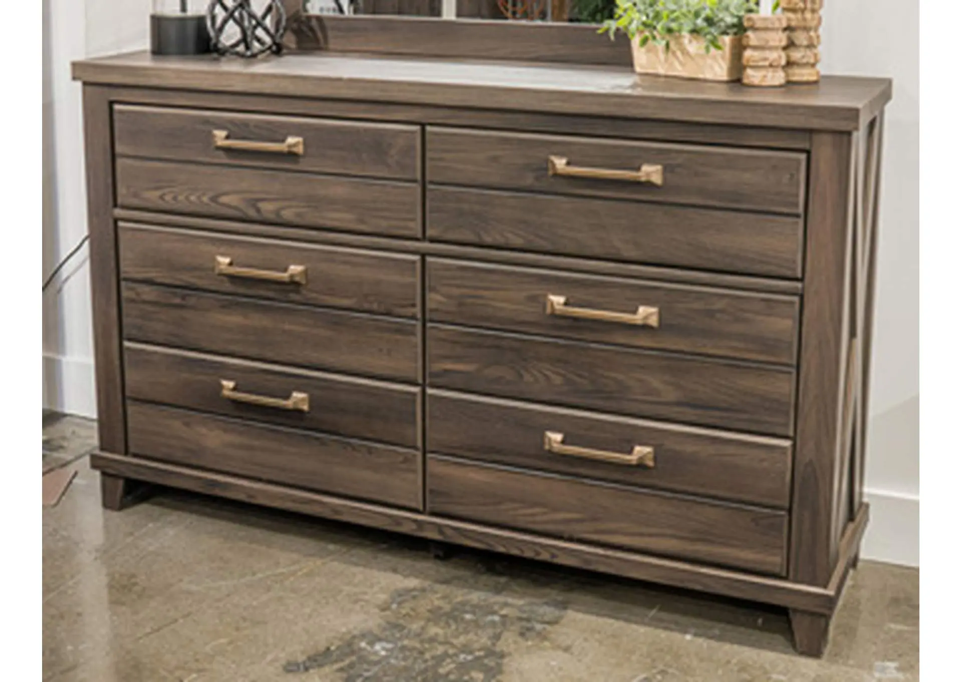 Vonitta Bay Dresser