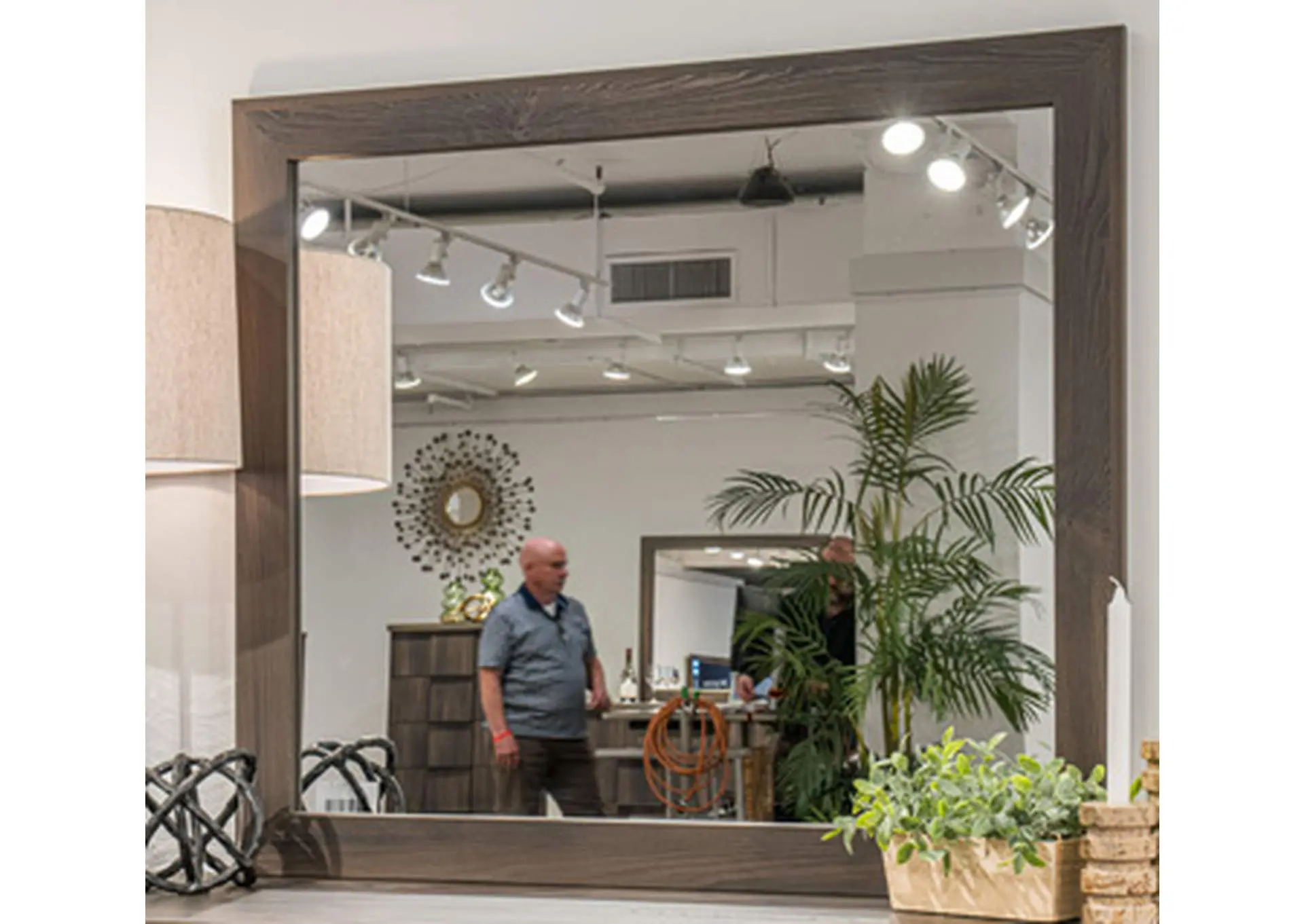 Vonitta Bay Bedroom Mirror