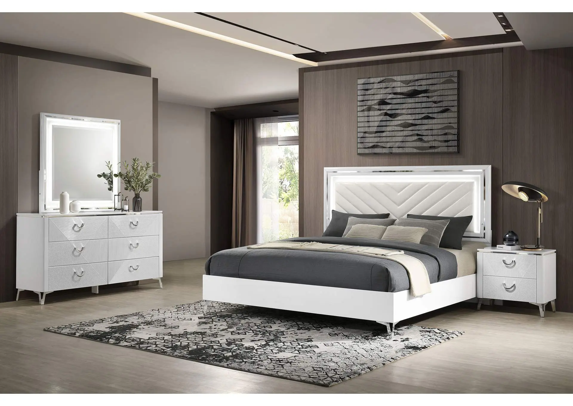 Cassia 4-piece Eastern King LED Bedroom Set White High Gloss