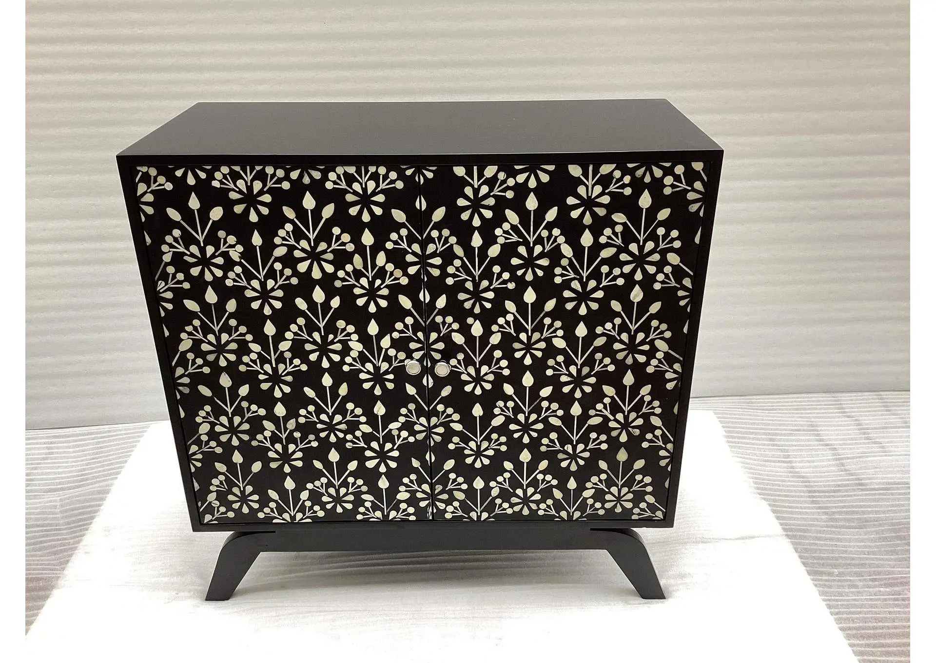 Marlon 2-door Floral Bone Inlay Accent Cabinet Black